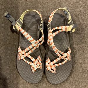 BRAND NEW CHACOS